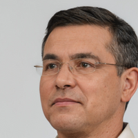 Nicolas B.
